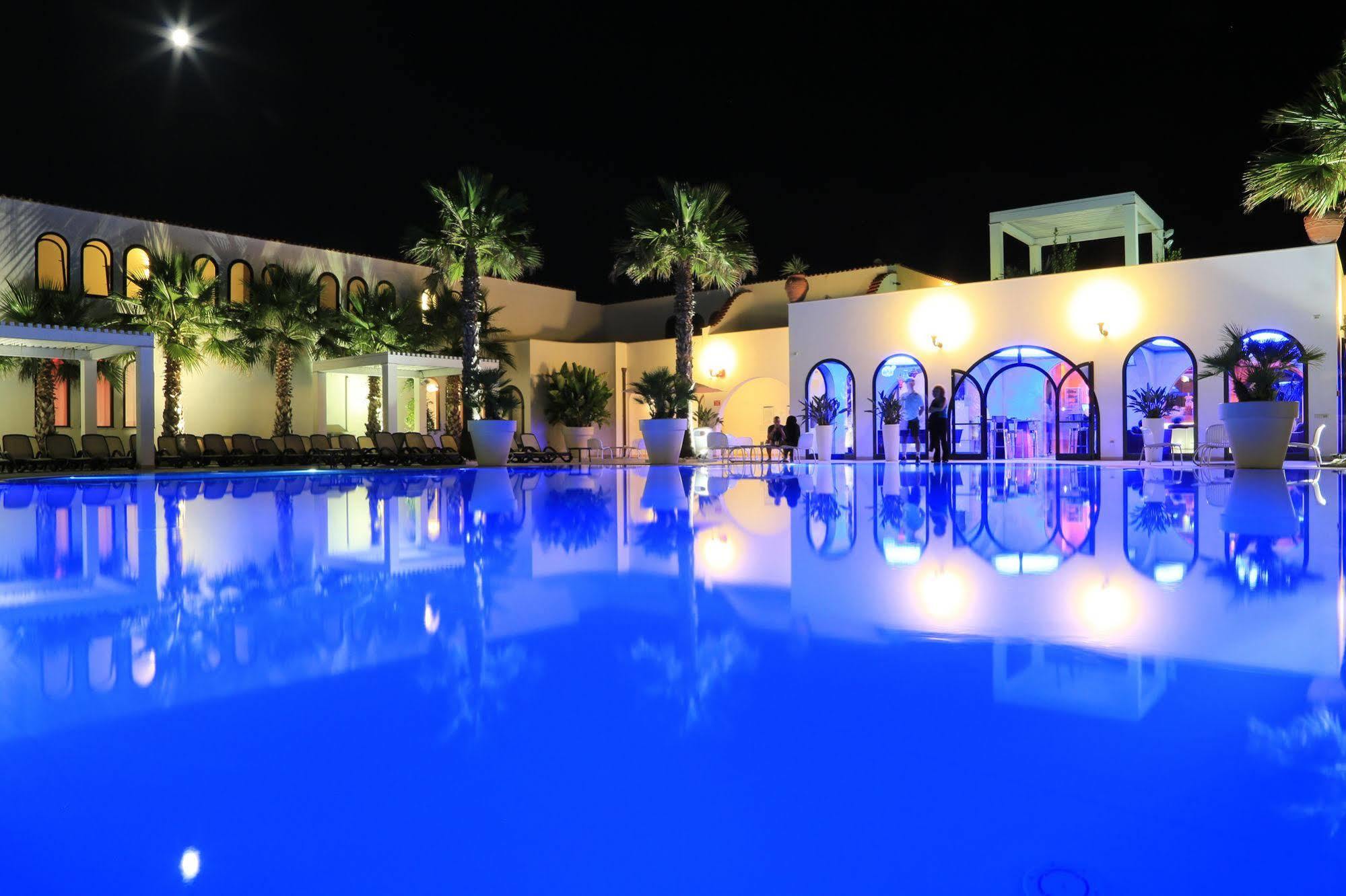Centro Vacanze Poker Casalbordino Ngoại thất bức ảnh